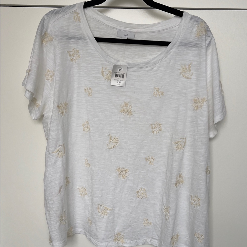 J. Jill White Short Sleeve Tee with Beige Floral Embroidery